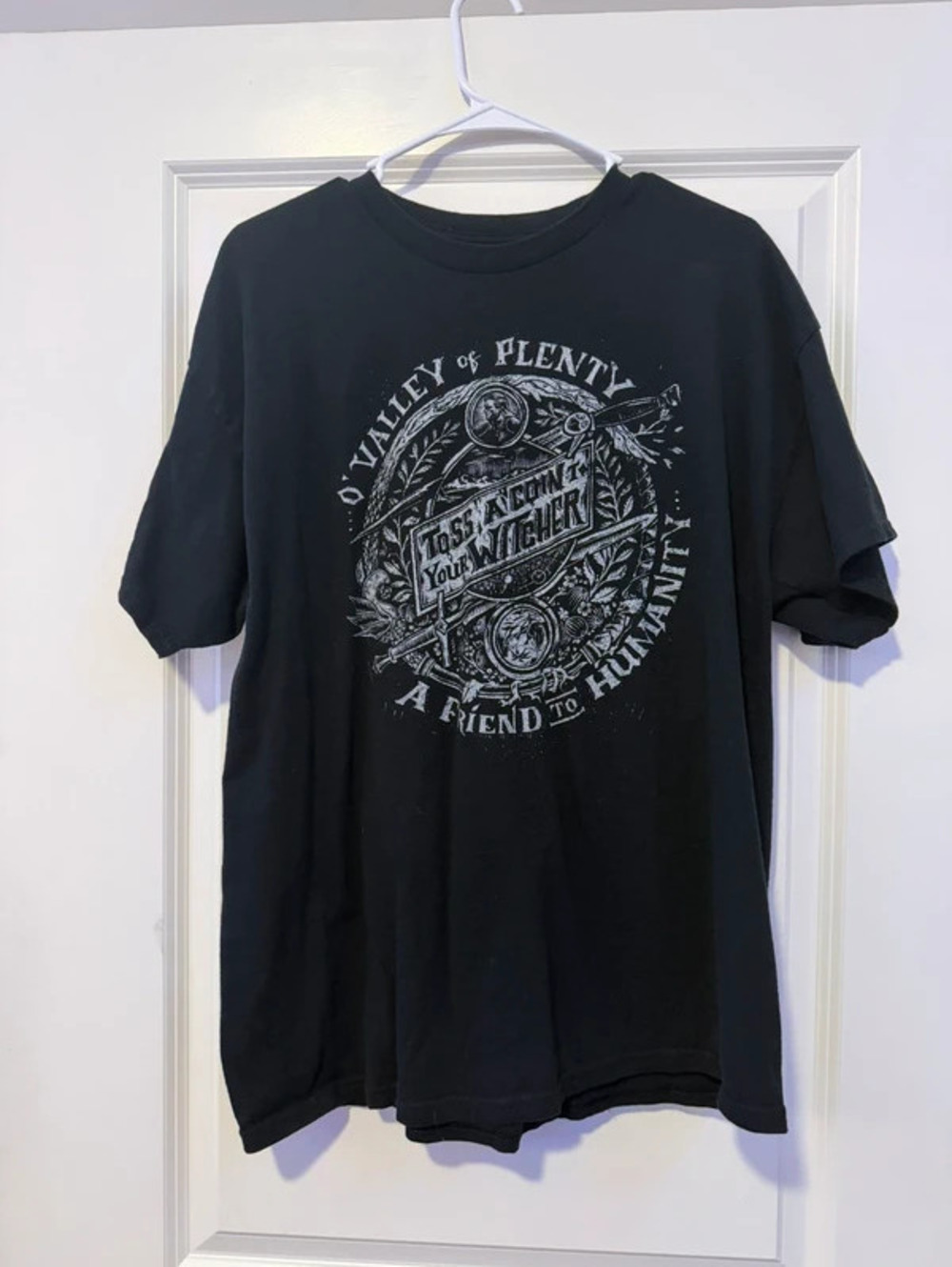 Unisex XL Witcher tshirt